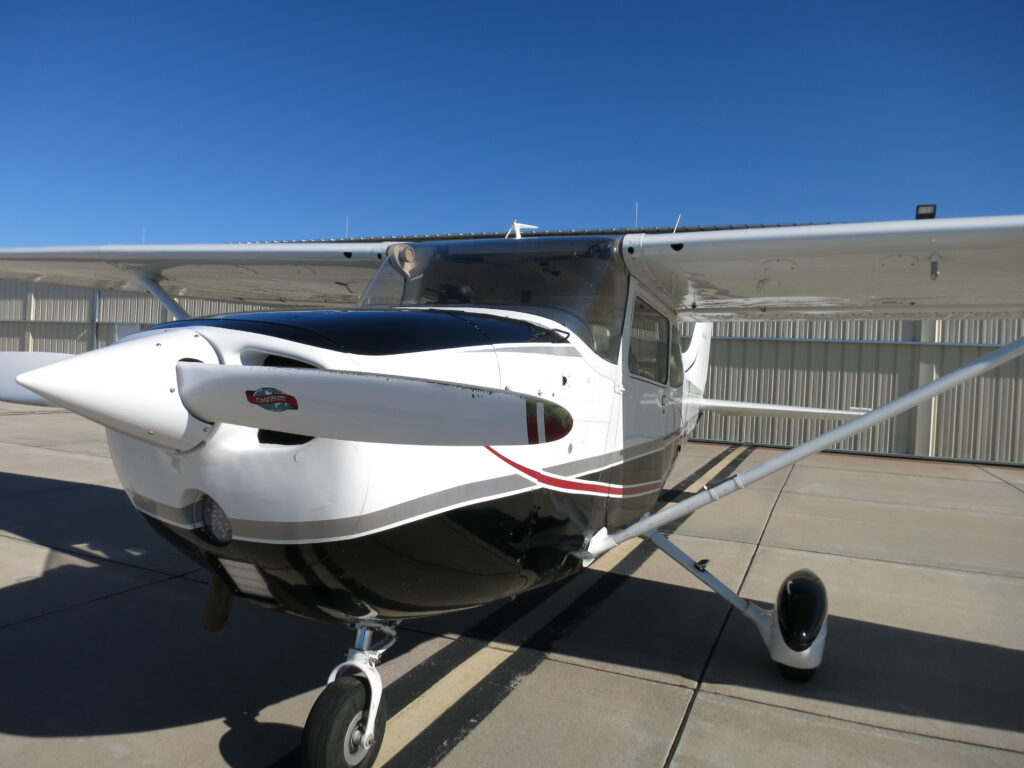 N3892Q Cessna 172L