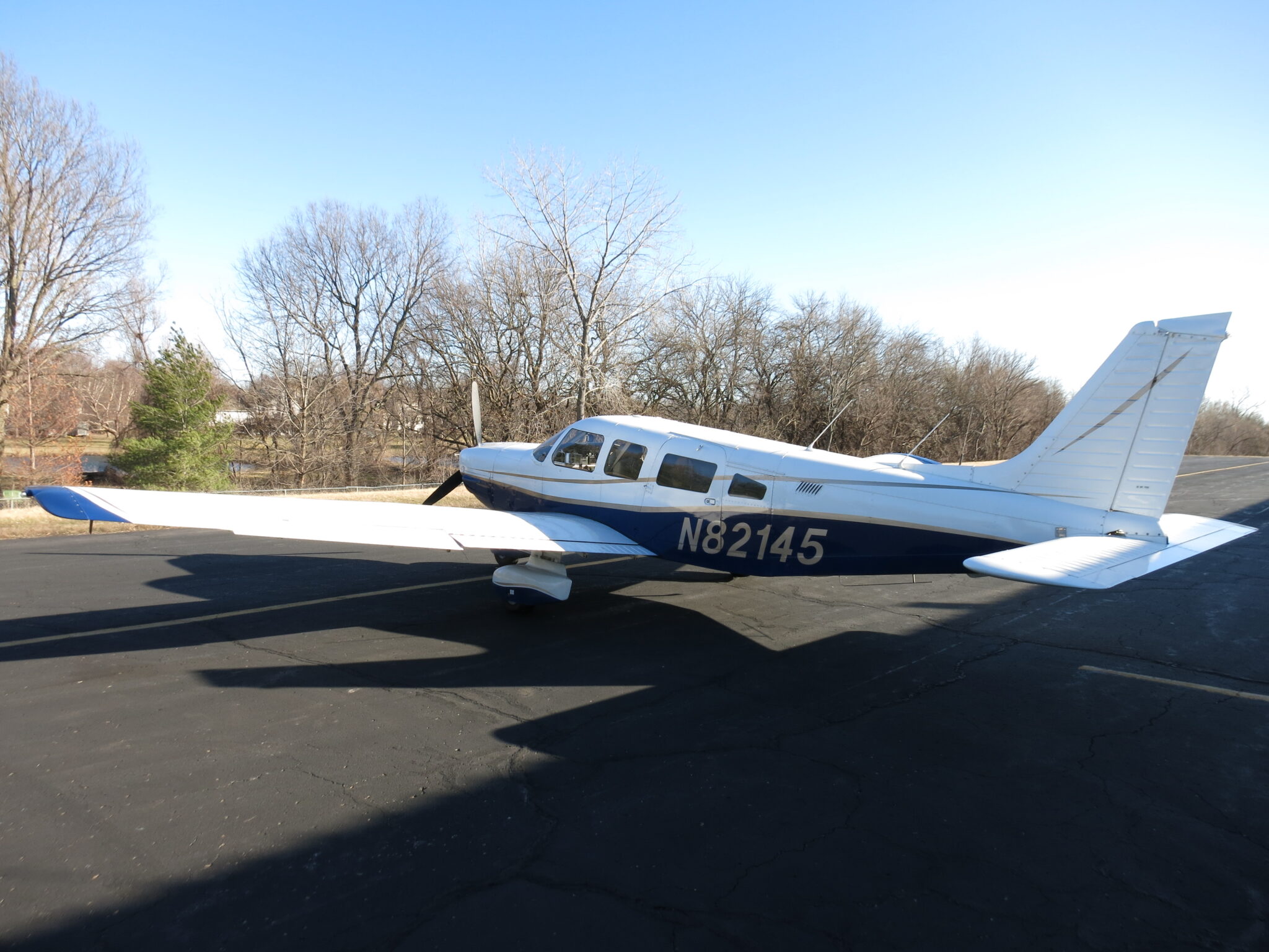N82145 Piper Saratoga photo 5 of 9